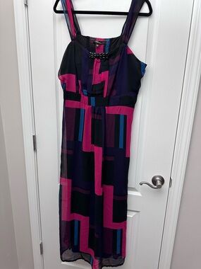 Urge Sleeveless Geometric Maxi Dress in Magenta, Navy and Black